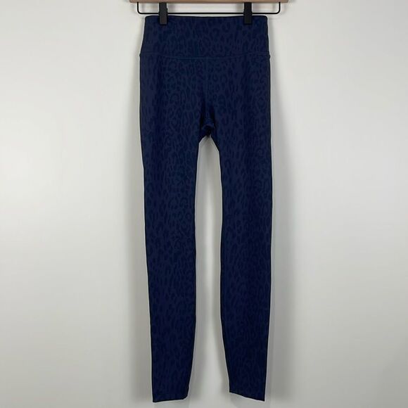 Peloton Leggings Women's XS Blue Cheetah Print 7/8 Length Athletic - Picture 1 of 9